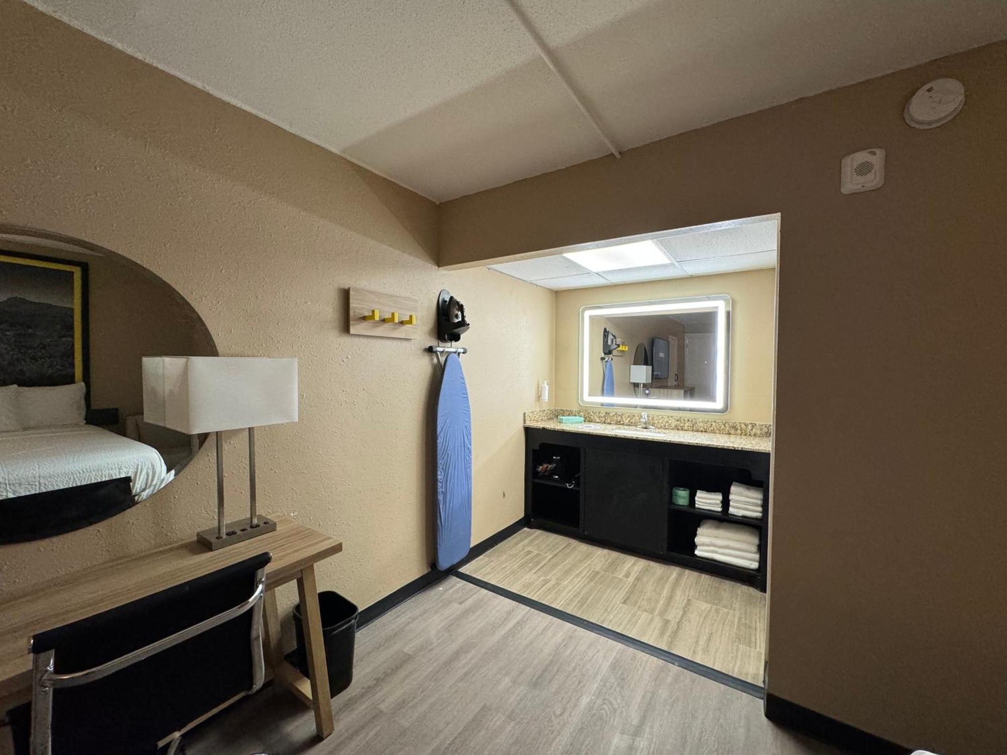 Super 8 By Wyndham Corpus Christi Airport Hotel Ngoại thất bức ảnh