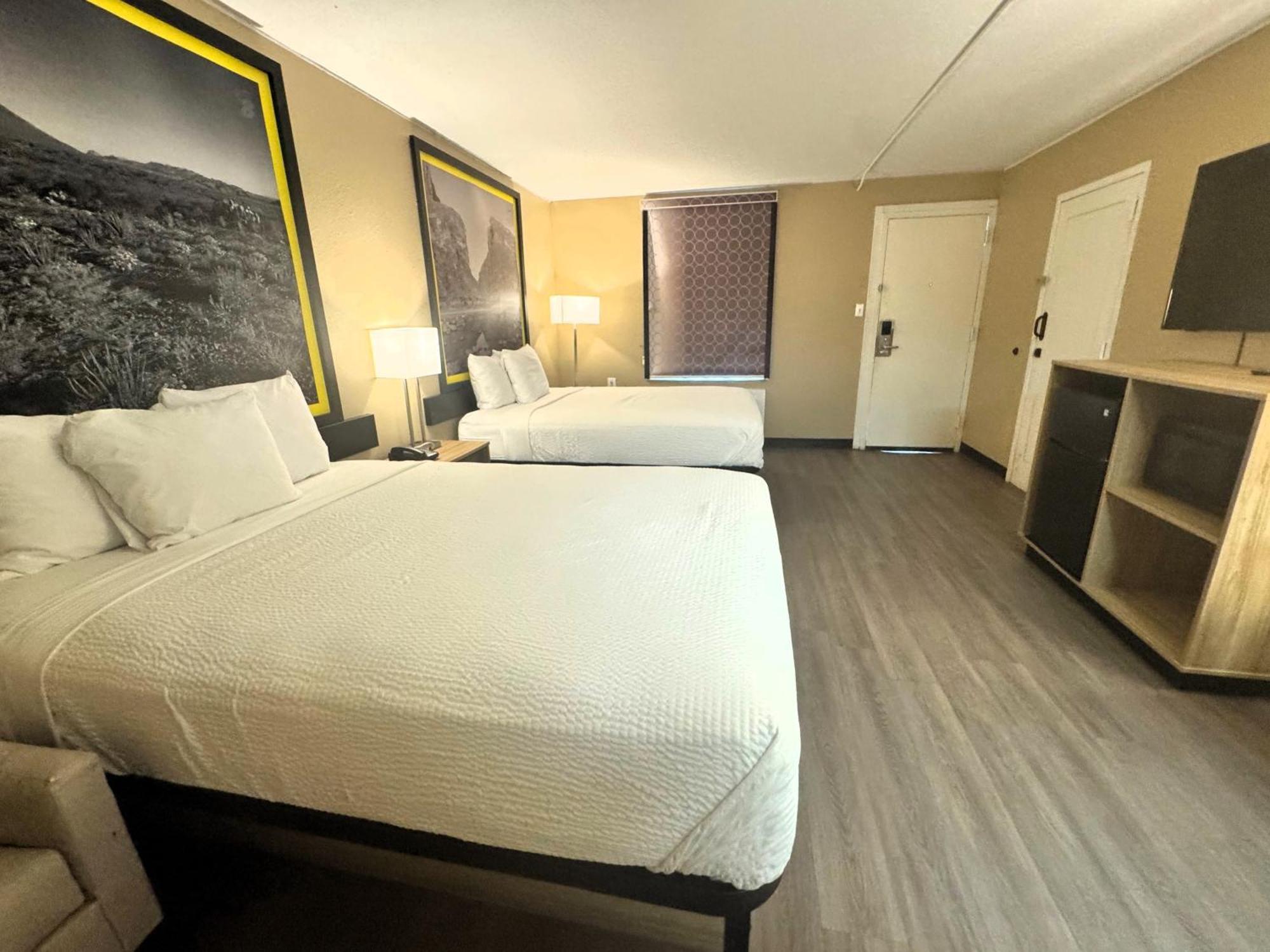 Super 8 By Wyndham Corpus Christi Airport Hotel Ngoại thất bức ảnh