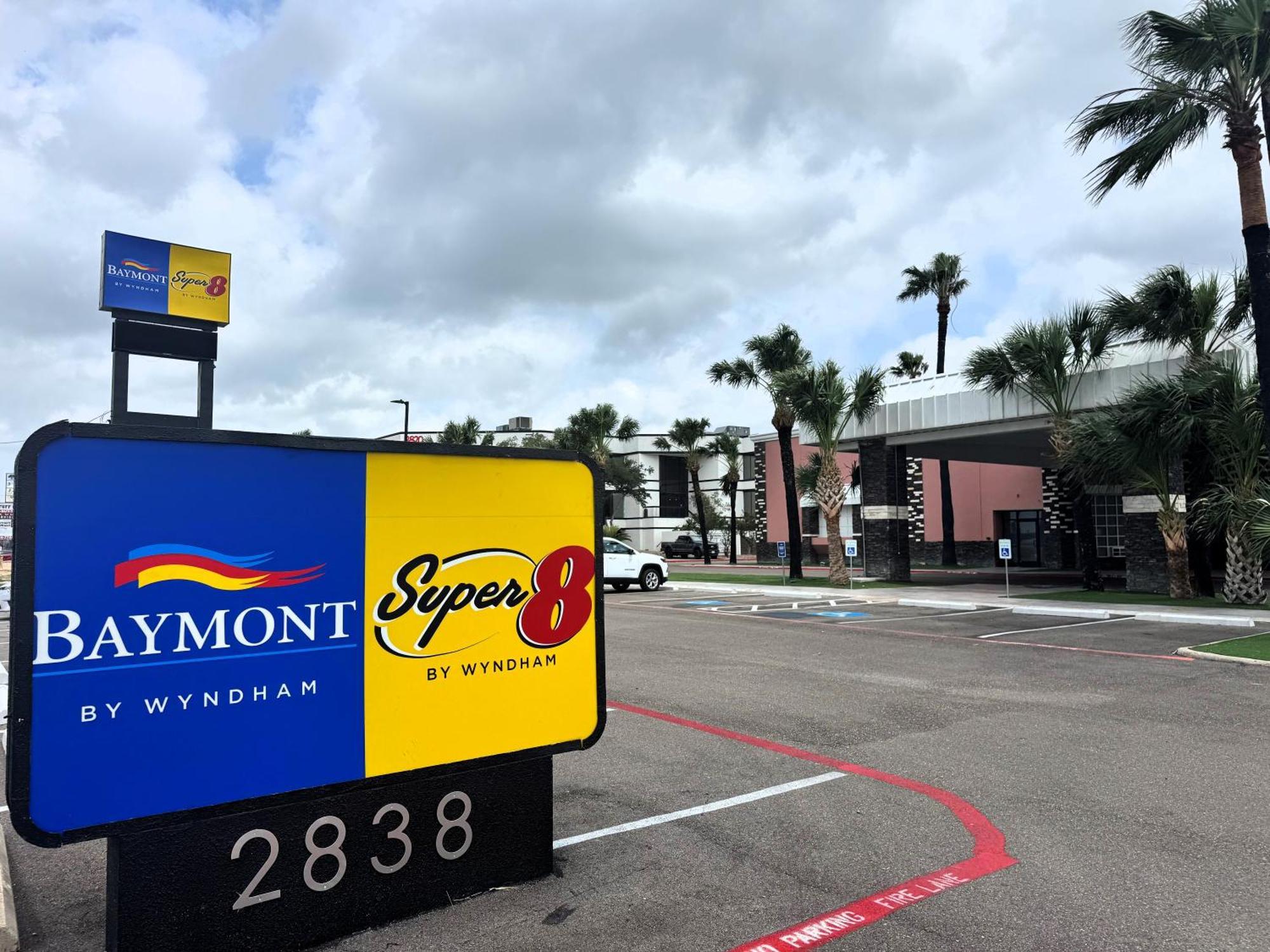 Super 8 By Wyndham Corpus Christi Airport Hotel Ngoại thất bức ảnh