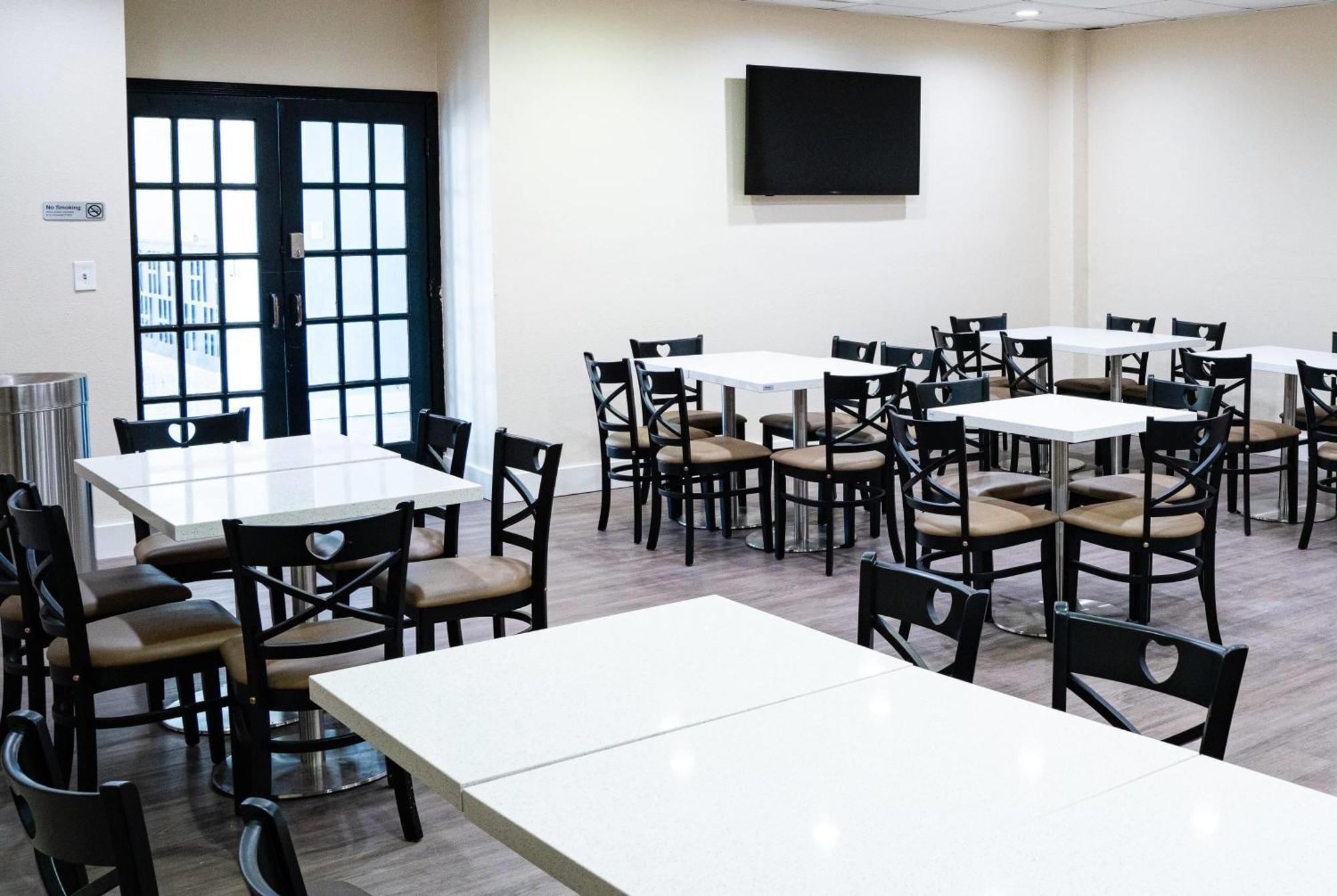 Super 8 By Wyndham Corpus Christi Airport Hotel Ngoại thất bức ảnh